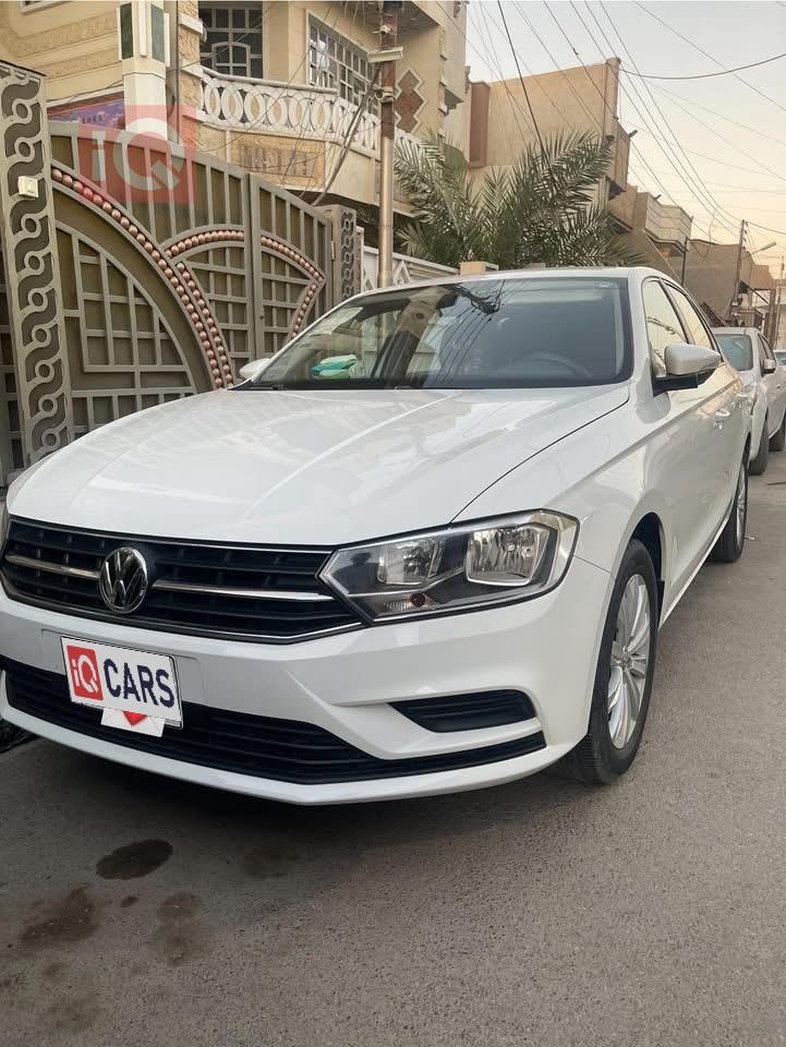 فولكسفاغن بورا